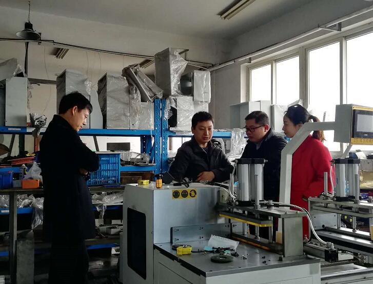 全自動鋁材切割機客戶來訪鄧氏機械，鮑總親自接待|2019年3月第一天